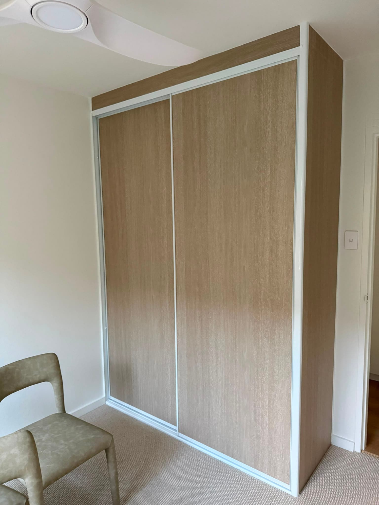 Built-in wardrobe by A&E Joinery